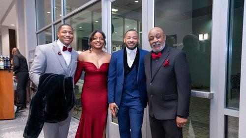 mobile - carousel-hero-element image-16