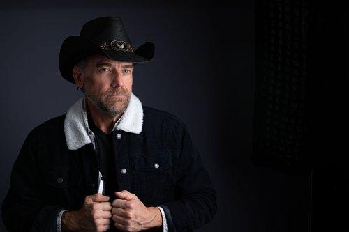 mobile - carousel-hero-element image-4