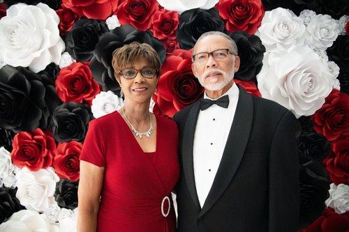 mobile - carousel-hero-element image-17