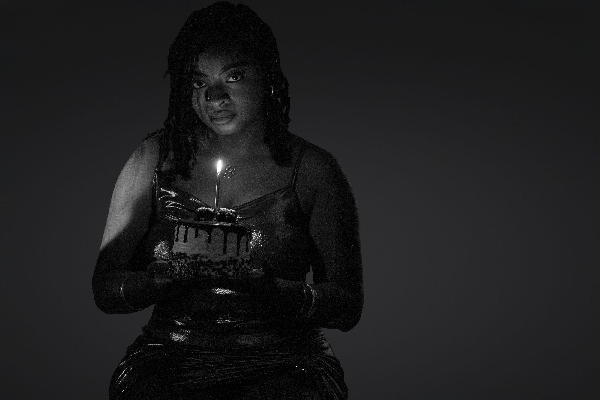 carousel-hero-element image-12