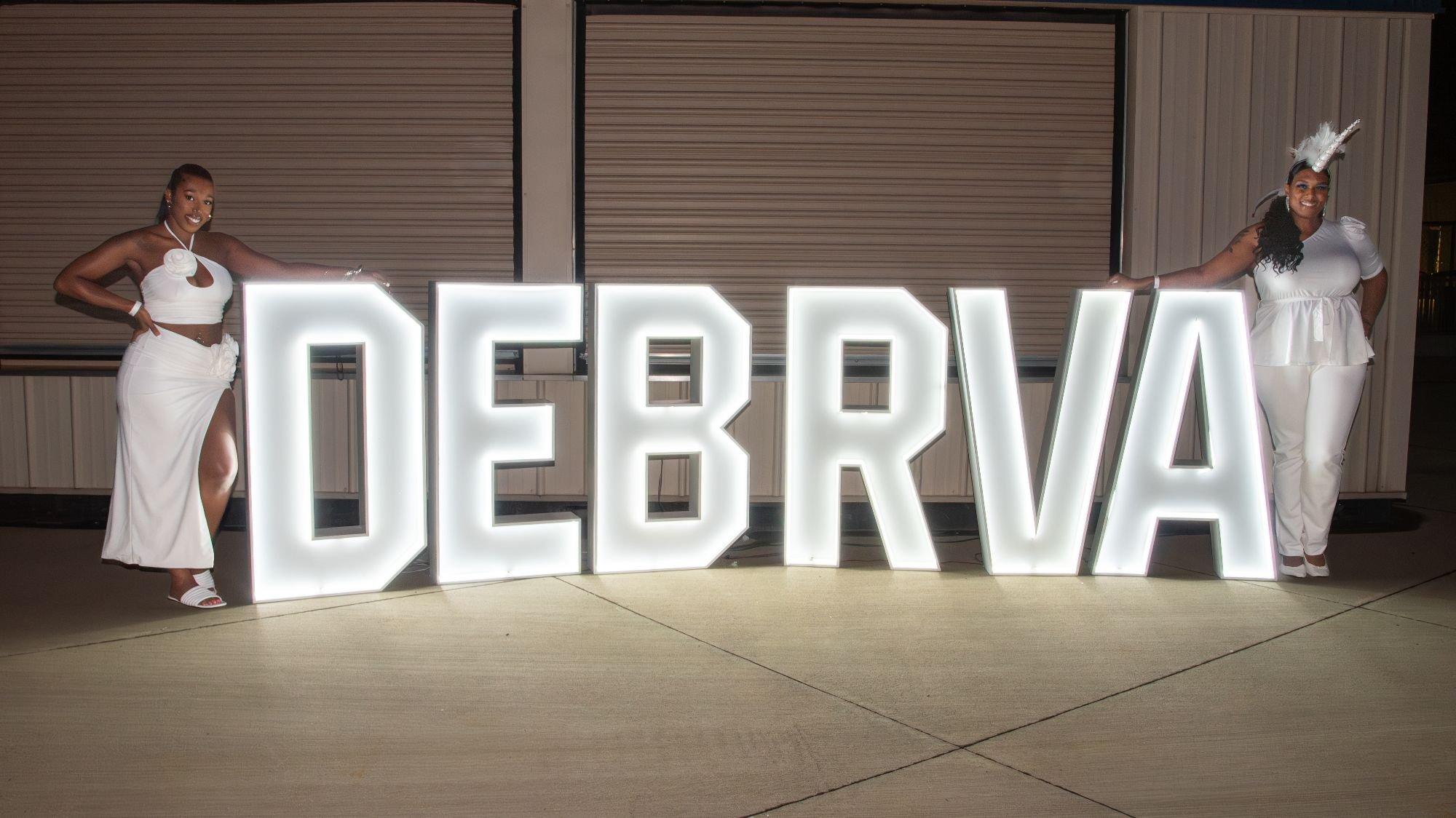 carousel-hero-element image-13