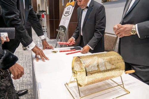 mobile - carousel-hero-element image-19