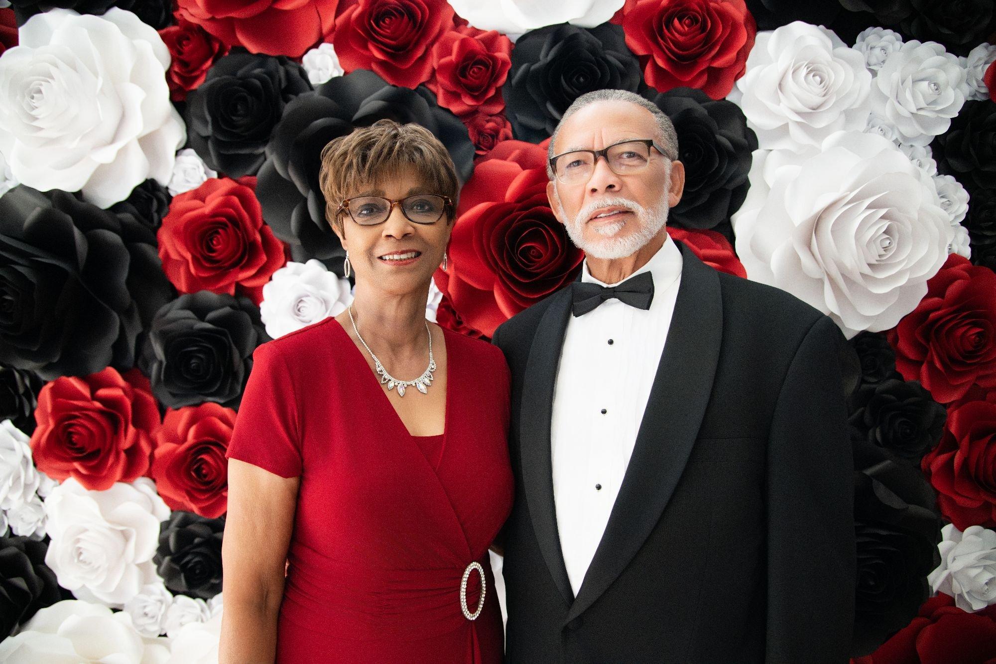 carousel-hero-element image-17