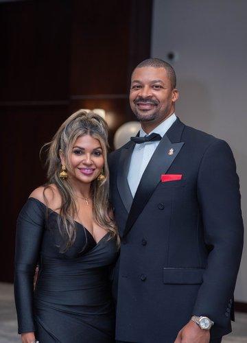 mobile - carousel-hero-element image-4