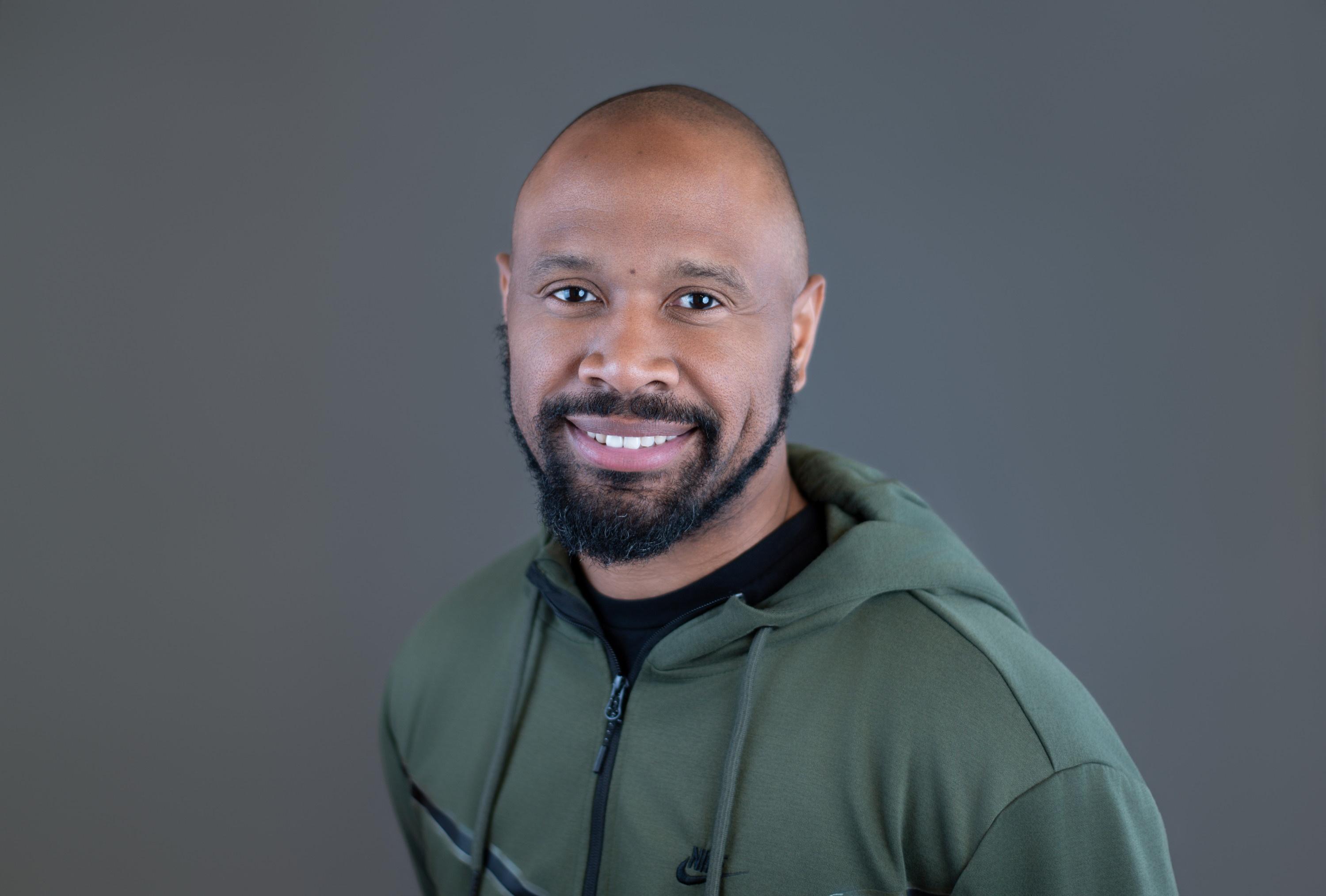 carousel-hero-element image-2