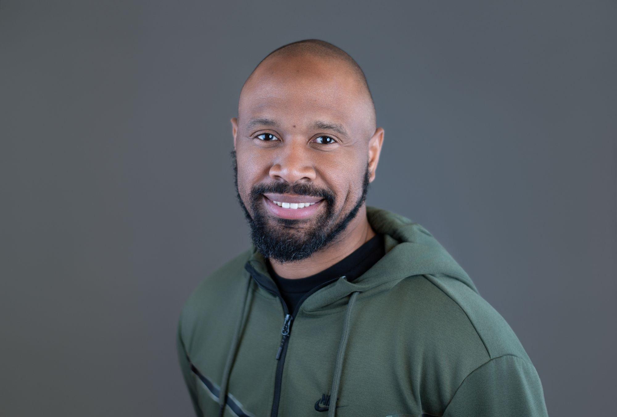 carousel-hero-element image-5